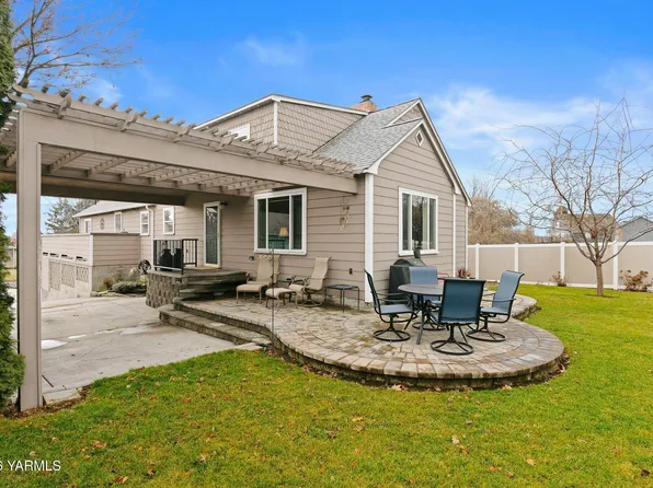 4305 Marylin Dr, Yakima, WA 98908
