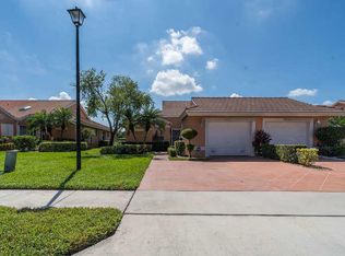 5690 Royal Lake Cir, Boynton Beach, FL 33437