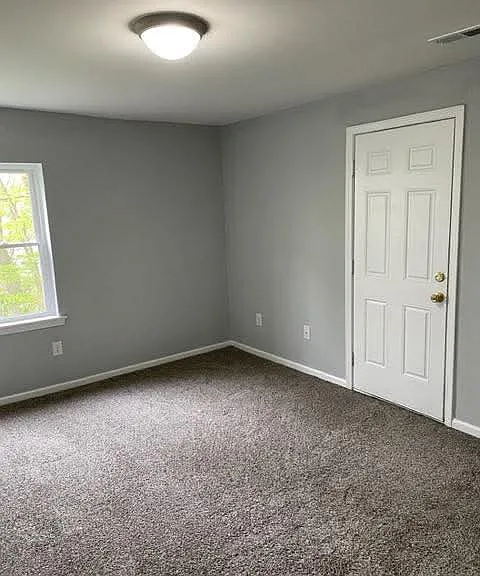 231 Sekitan Ave — Photo 5