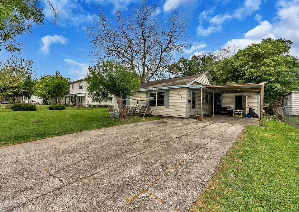 1st image of 2069 Harland Dr