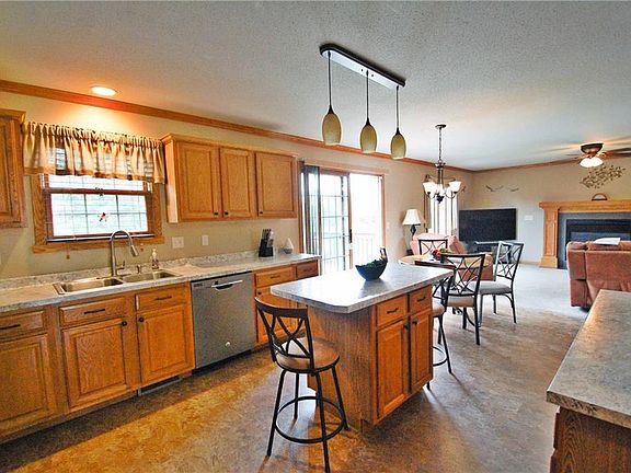 5th image of 4062 Sandalwood Dr