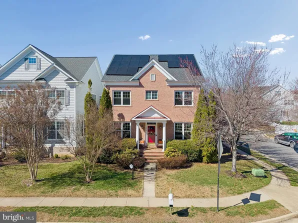 14272 Catbird Dr, Gainesville, VA 20155