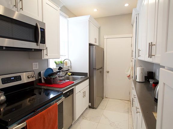 5th image of 1251 Hyde St #1