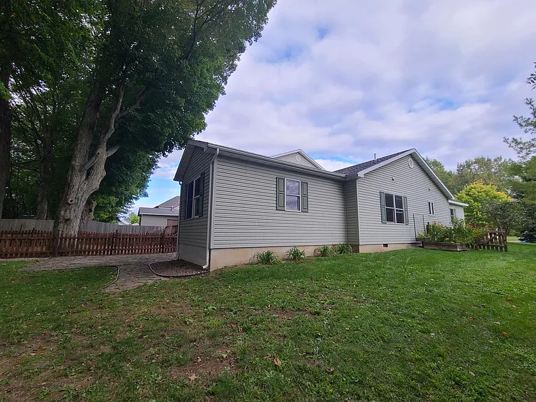 109 Mill Creek Ln — Photo 15