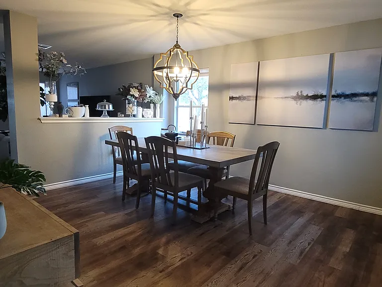 8709 Dittmar Oaks Dr — Photo 16