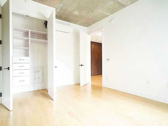 3rd image of 187 Montrose Ave #3K