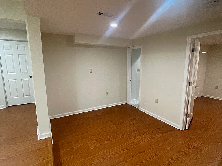 9025 Streamview Ln — Photo 73