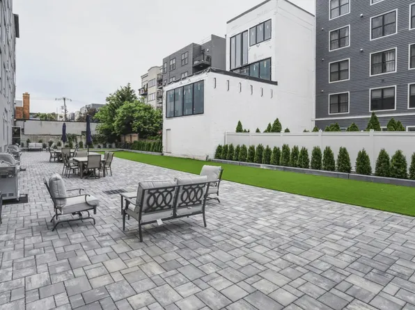 706 Madison Street image 11 of 29