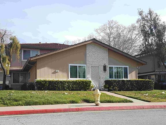 2nd image of 866 Gilchrist Dr APT 1