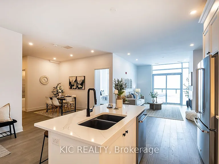 99 Louisa St #307 — Photo 9