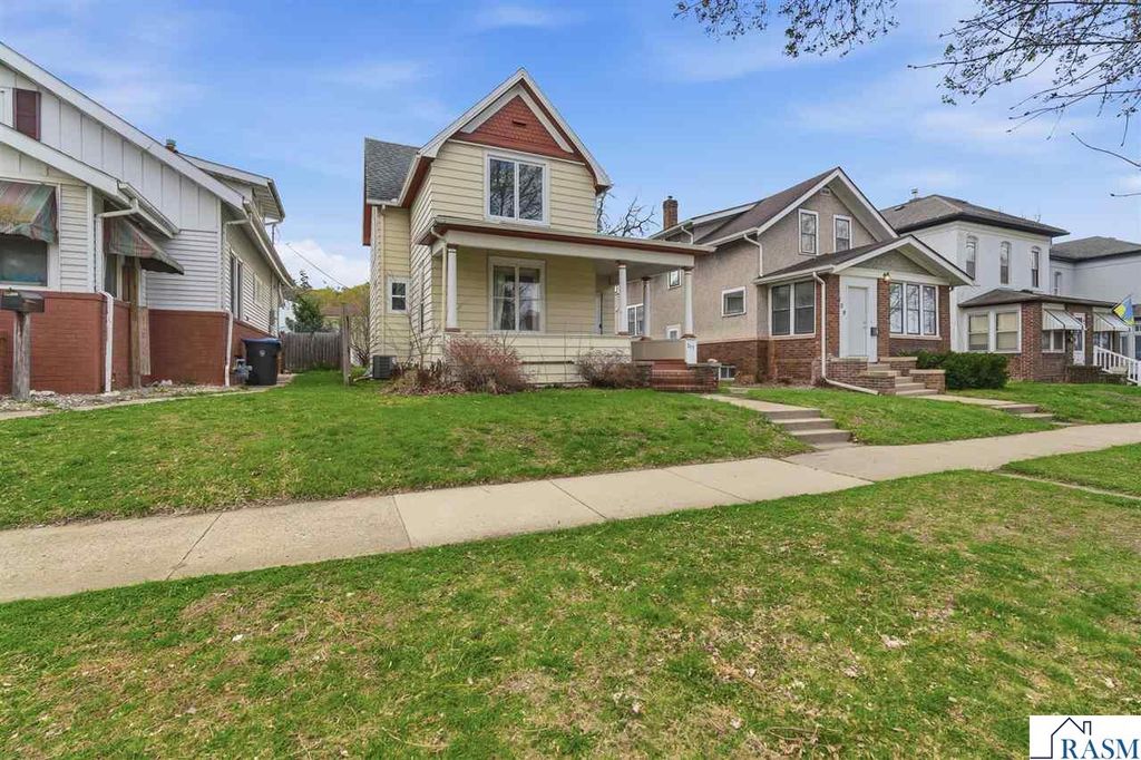 315 N Broad St, Mankato, MN - View 2