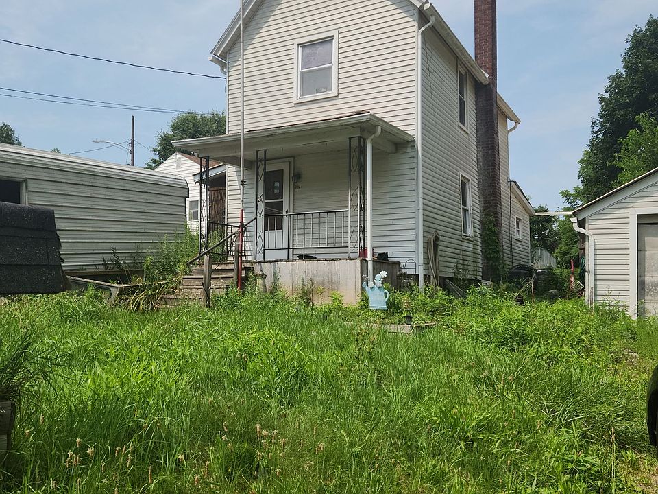 1st image of 132 Thomas Ave
