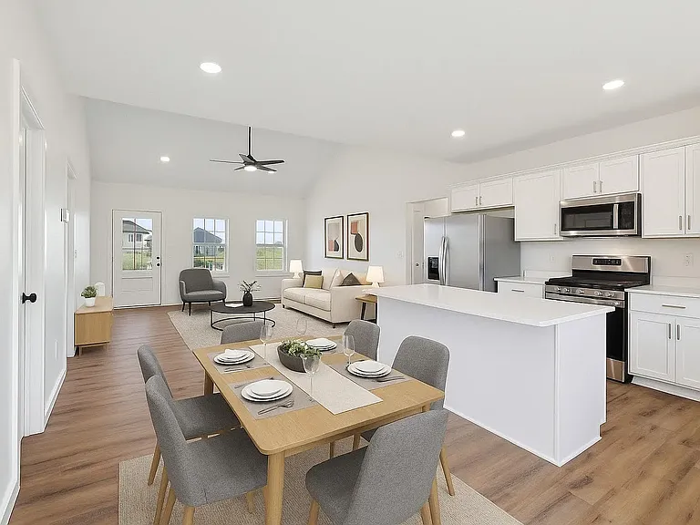 174 Amos Cir — Photo 4