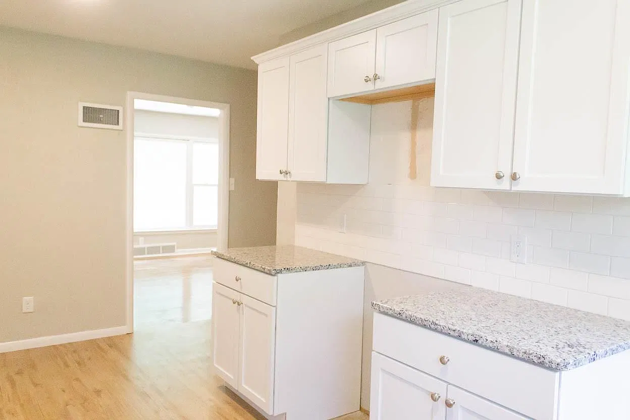 2 bed, 1912 sqft, $1,400 — Photo 3