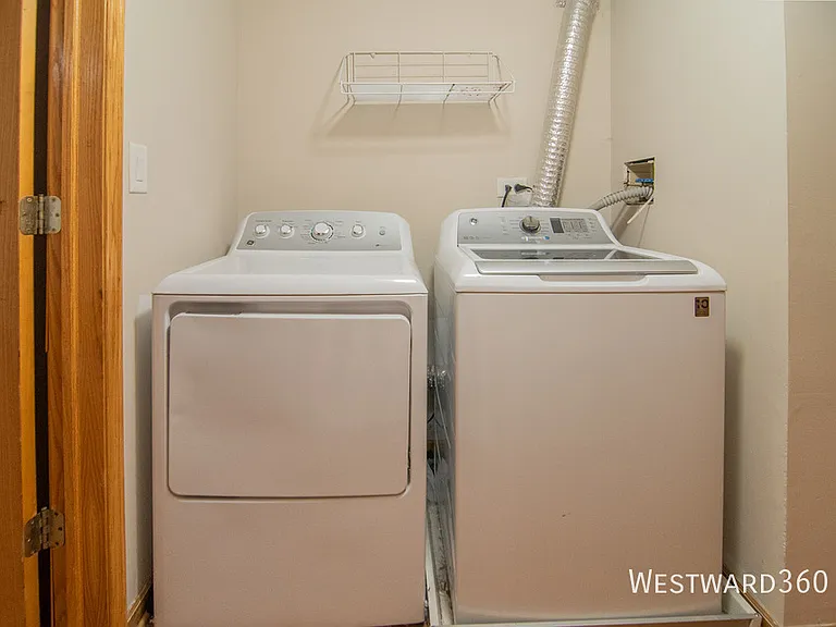 3311 N Seminary Ave #1R — Photo 15
