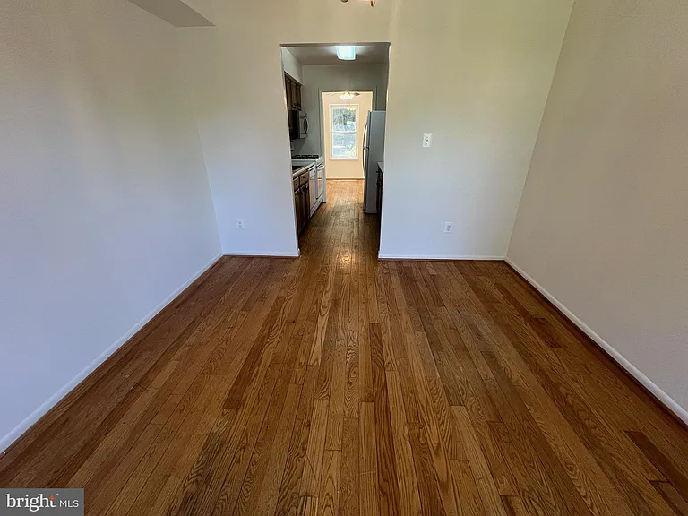 5566 Burnside Dr — Photo 9