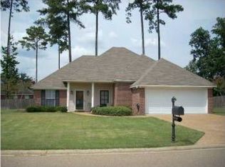 307 Old Town Cir, Brandon, MS 39042