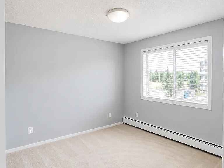 3353 16a Ave NW #211 — Photo 10