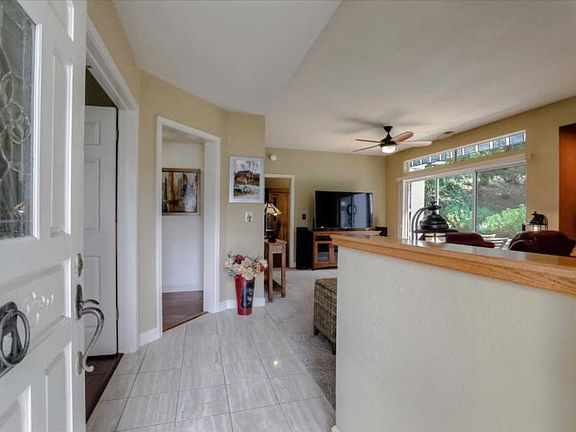 3rd image of 7810 Prestwick Cir