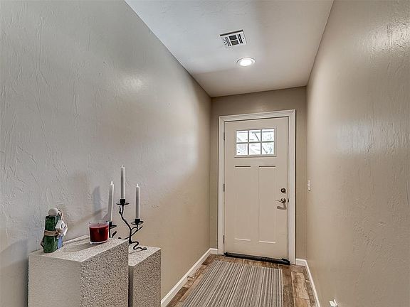 5th image of 2120 Flamingo Dr