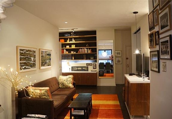 2nd image of 250 W 24th St APT 1EE