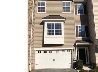 459 Jacobsen Dr, Newark, DE 19702