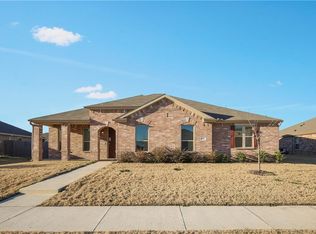 709 Snapdragon Ln, Desoto, TX 75115