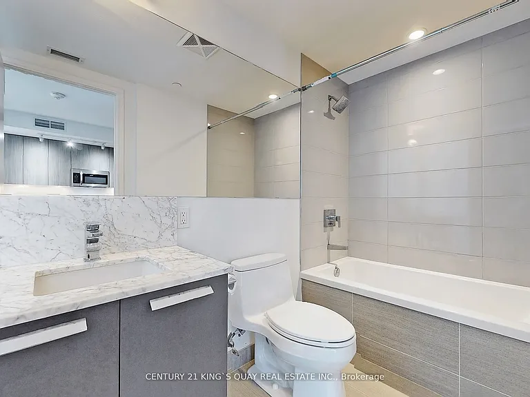 28 Wellesley St E #1501 — Photo 22