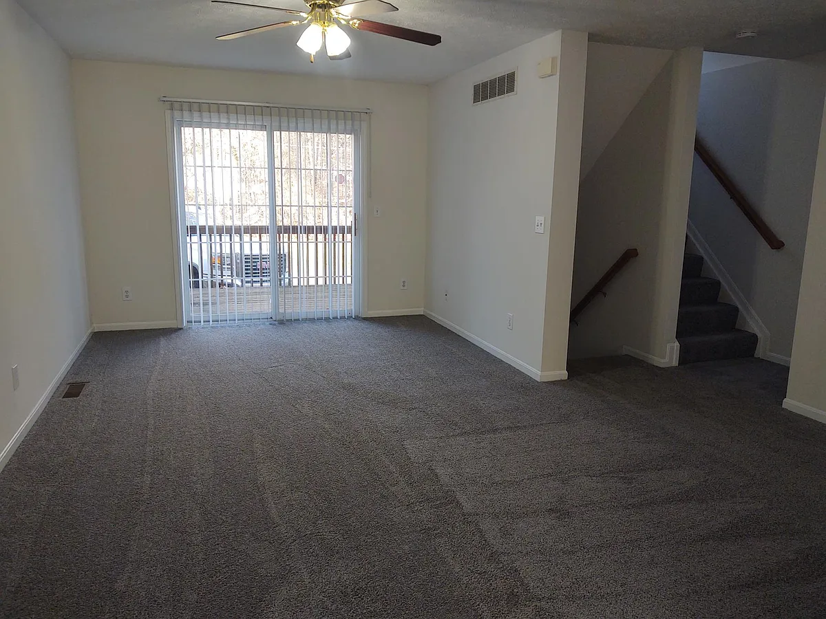 Building Photo - 3781 E Kemper Rd #2