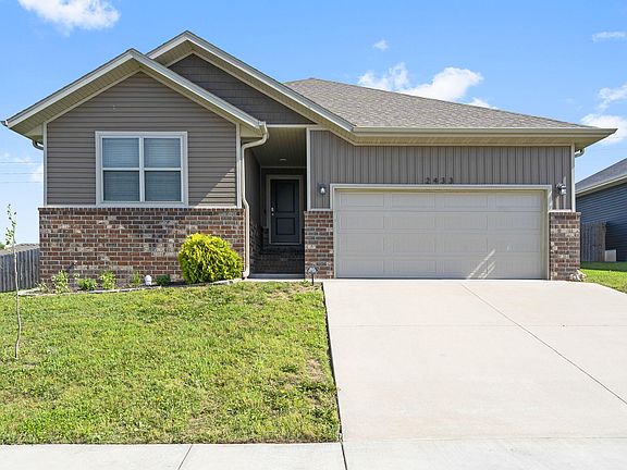 2nd image of 2433 W Twin Lakes Drive
