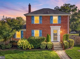 606 W Windsor Ave, Alexandria, VA 22302