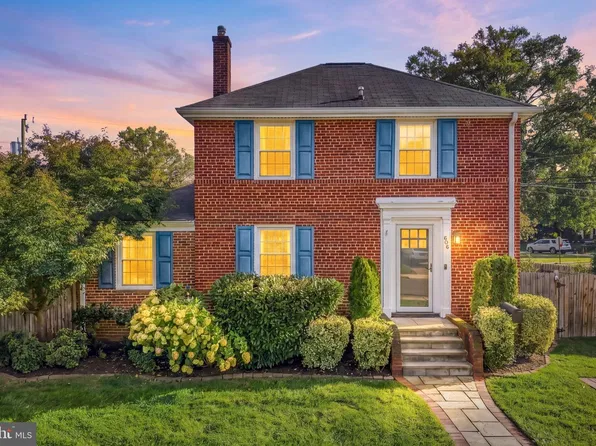 606 W Windsor Ave, Alexandria, VA 22302