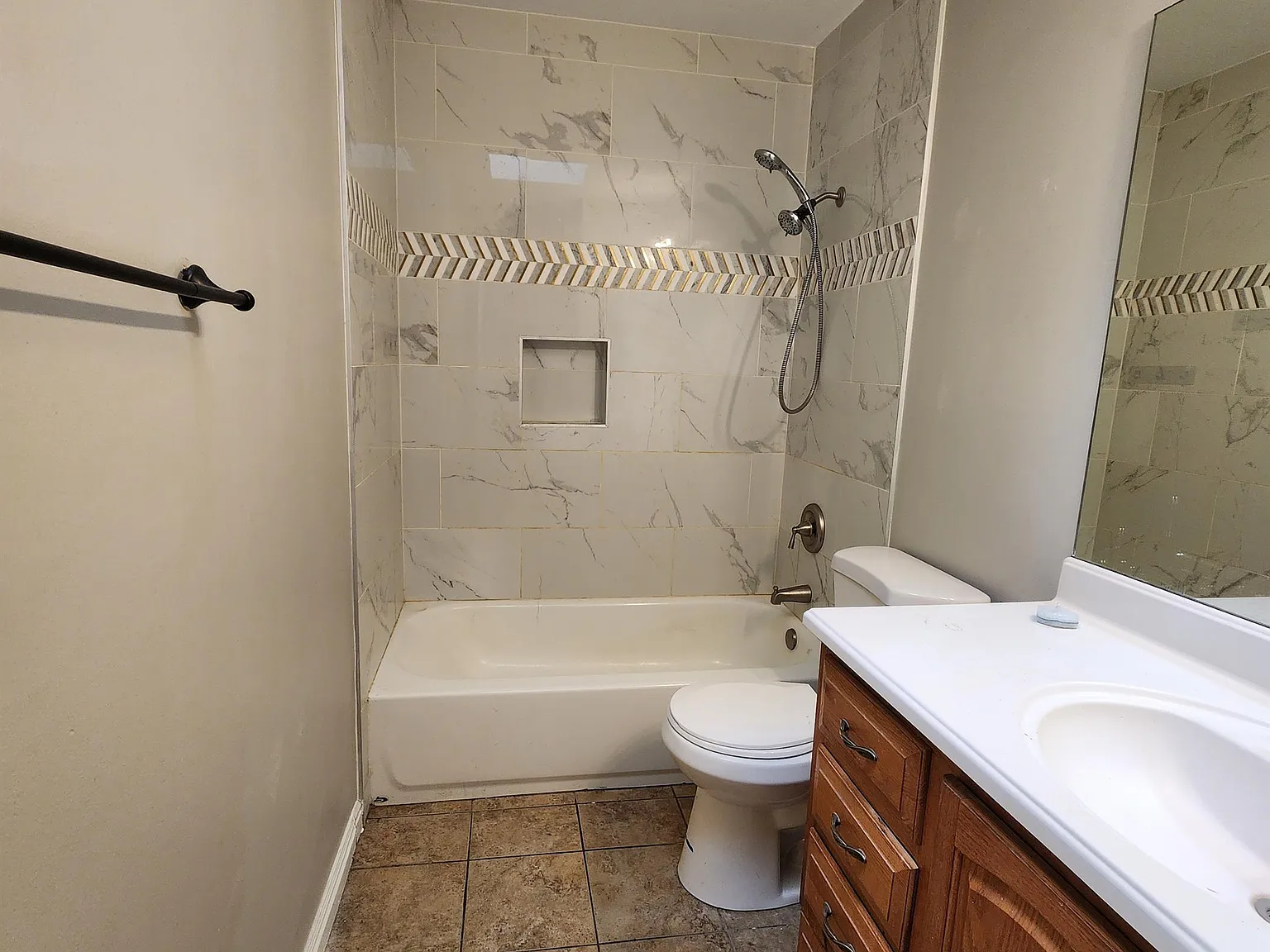 82 N 500 W - 1 — Photo 3