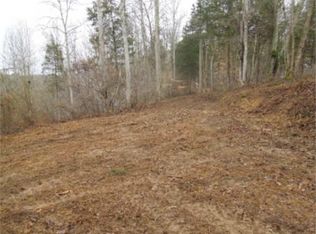 30 Red Bud Ln, Hilham, TN 38568