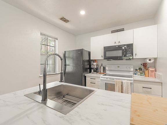 5th image of 4803 HAMILTON WOLFE #310