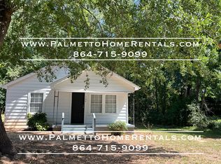104 Sumter St, Laurens, SC 29360
