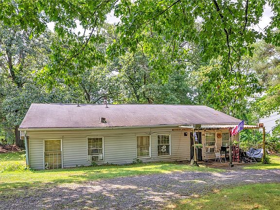 4th image of 125 Aiken Ln