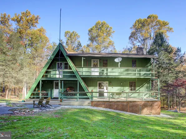 202 Pebble Ln, Biglerville, PA 17307