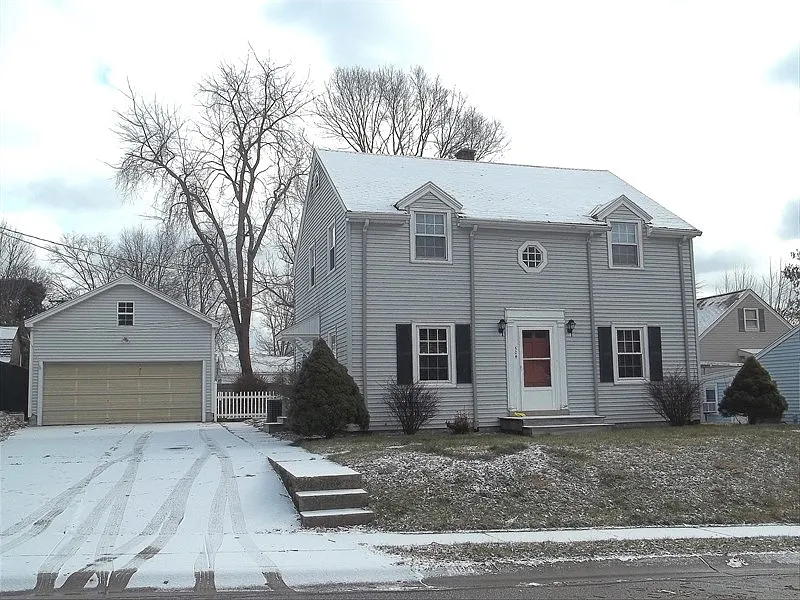 504 Nead Ln photo 1