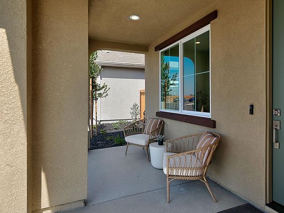 Residence 1 Model Entry