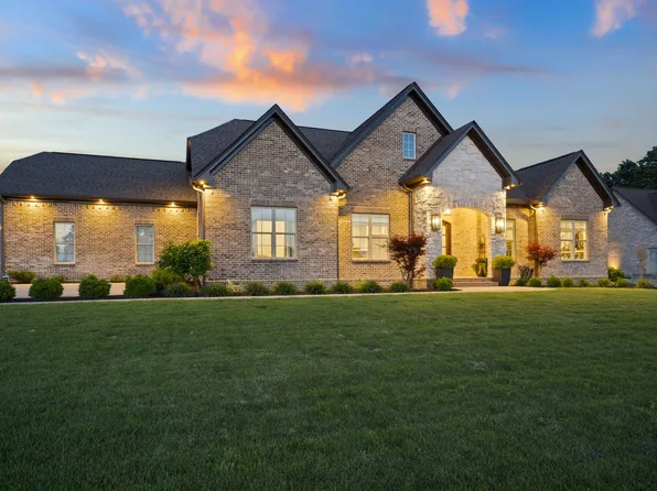4195 Ironwood Dr, Greenbrier, TN 37073