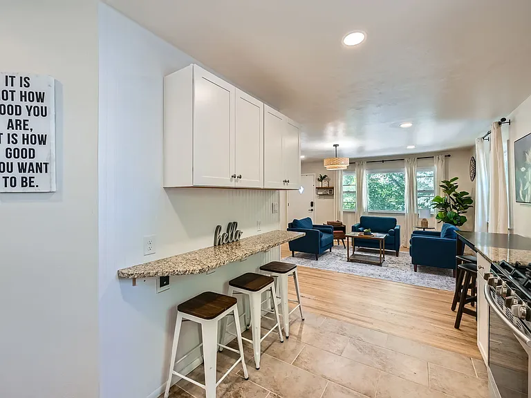 3813 Somerset Dr #B1 — Photo 4
