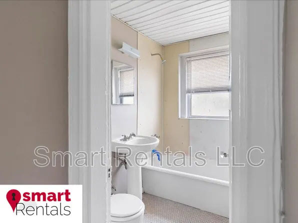 807 Clara Ave, Saint Louis, MO