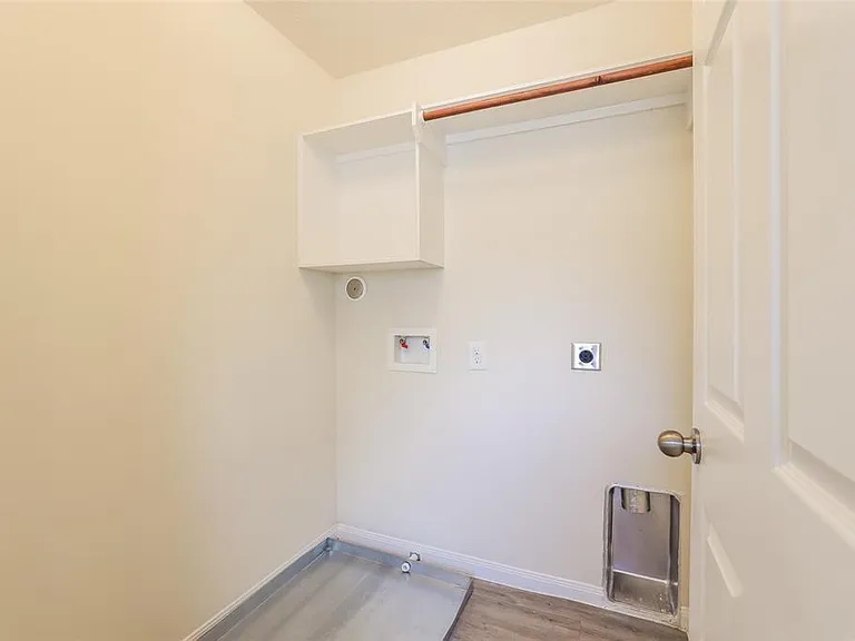 5814 Northern Oak St — Photo 10