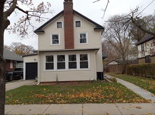 1517 N Court St, Rockford, IL 61103