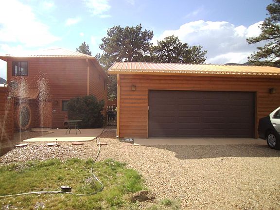 Detached 2+ car garage
