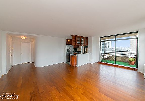 4th image of 400 E 70th St APT 2601