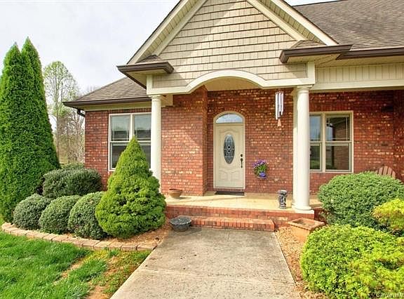 2nd image of 118 Ladybug Ct