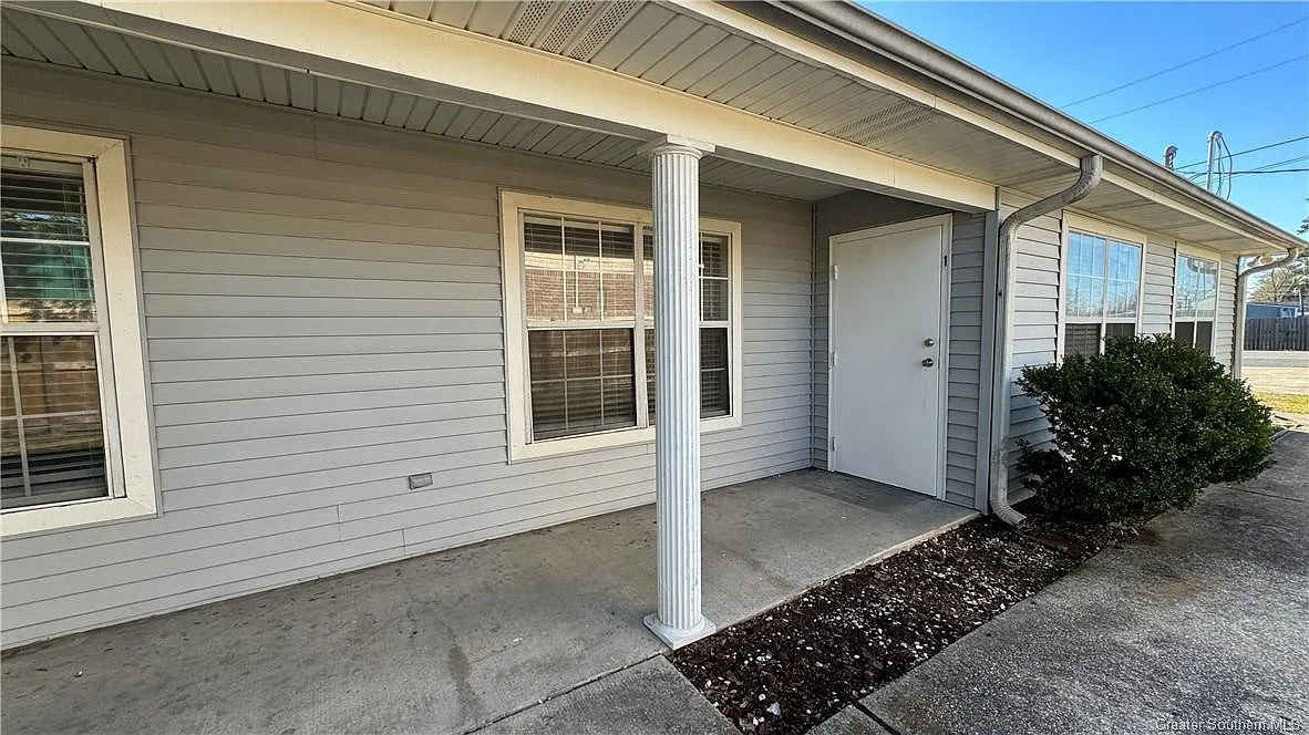 4 bed, 1642 sqft, $1,350 — Photo 1