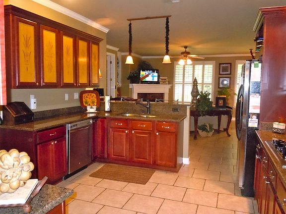 Large Kitchen